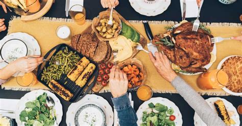 Parents Share Their Favorite Thanksgiving Traditions | CafeMom.com