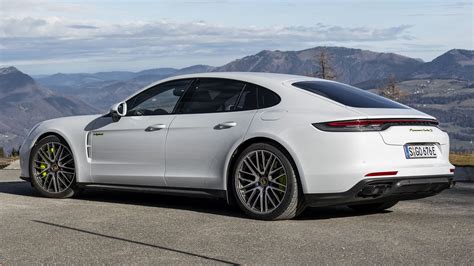 2020 Porsche Panamera Turbo S E-Hybrid - Wallpapers and HD Images | Car ...