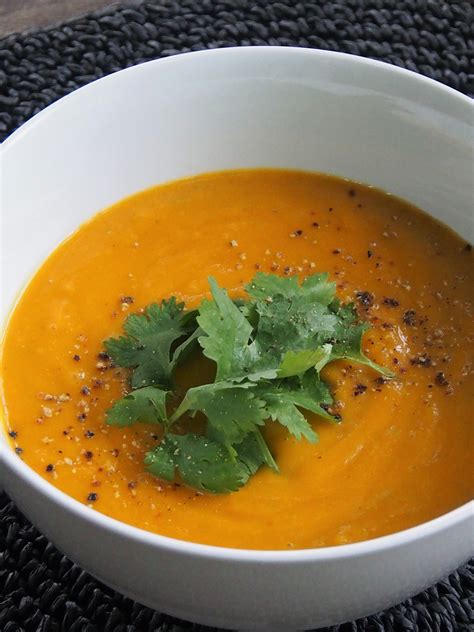 Thai Style Pumpkin Soup with Coconut and Red Lentils | Healthy Home Cafe