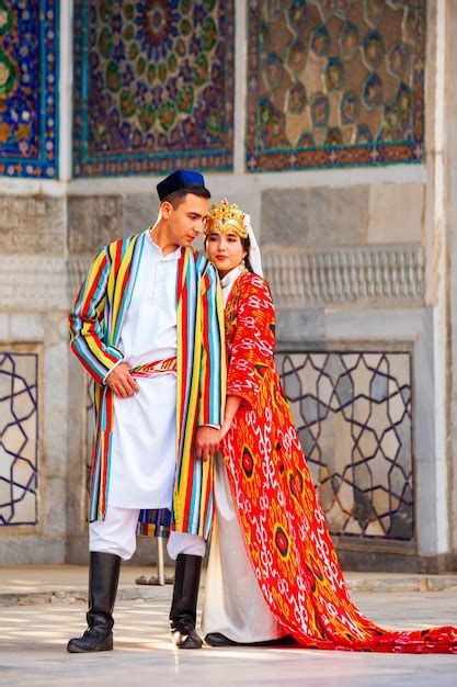 Premium Photo | Wedding in traditional uzbek dresses registan