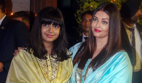 Bollywood | पति संग तलाक की अफवाहों के बीच आराध्या संग Aishwarya Rai ...