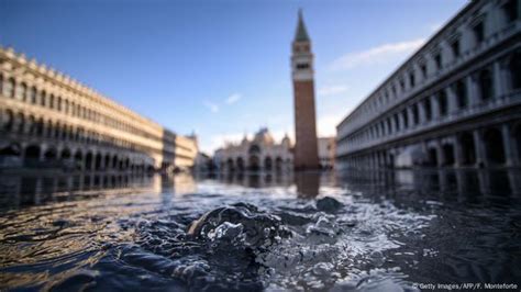 In Venice, the floodwaters recede but the problems pile up | Culture ...