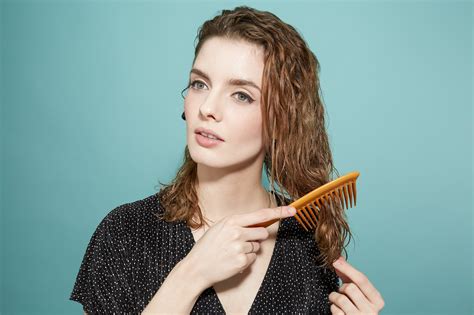 How to brush curly hair properly: 5 tips and tricks (with pictures)