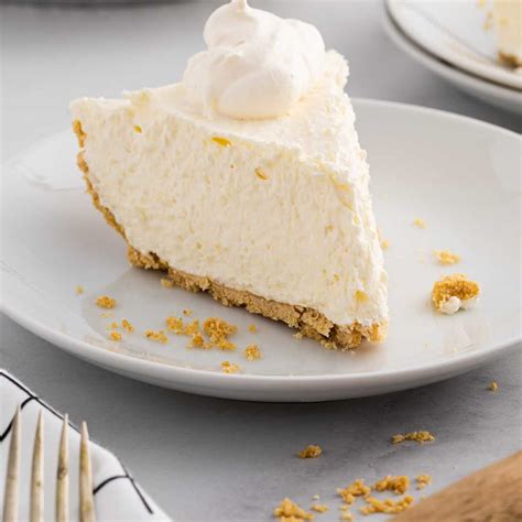 Vanilla Cool Whip Pie - Pass the Dessert