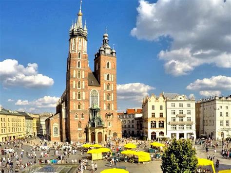 Best Places To Visit in Krakow [Recommended By Locals]