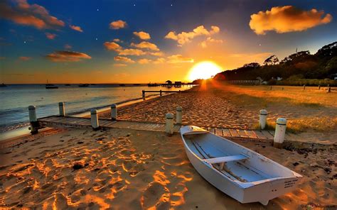 Boat on the Beach HD wallpaper download