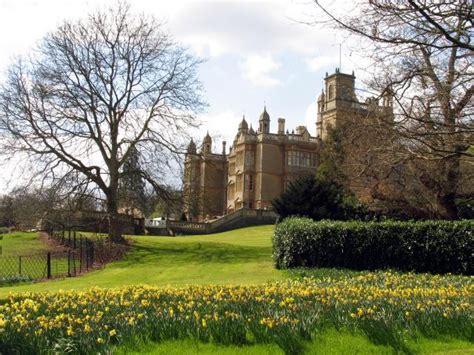 Englefield House on the Englefield... © Pam Brophy cc-by-sa/2.0 :: Geograph Britain and Ireland