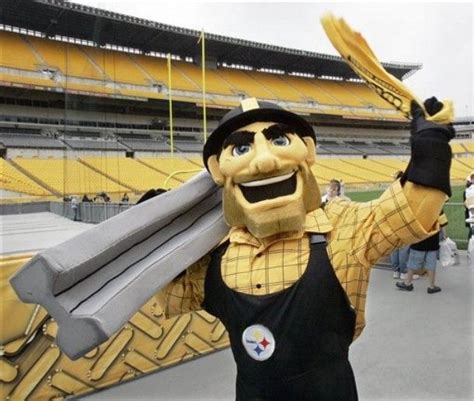 Steely McBeam - Pittsburgh Steelers' mascot | Steelers mascot, Steelers girl, Pittsburgh steelers