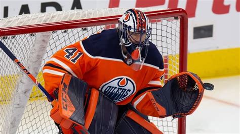 Oilers place goalie Mike Smith on long-term injury reserve | CBC Sports