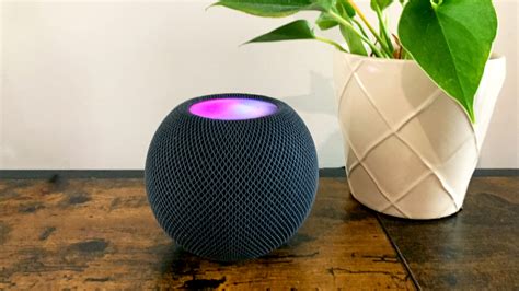 The HomePod mini is for Sirious Apple users only | ZDNET