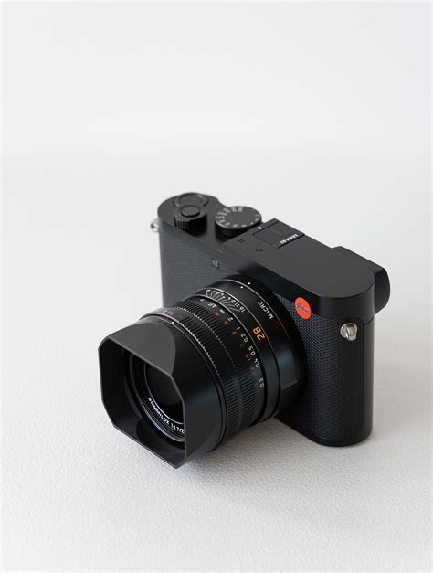 Leica Q2 Review | Premium Design, Beautiful Image Quality | Softer Volumes