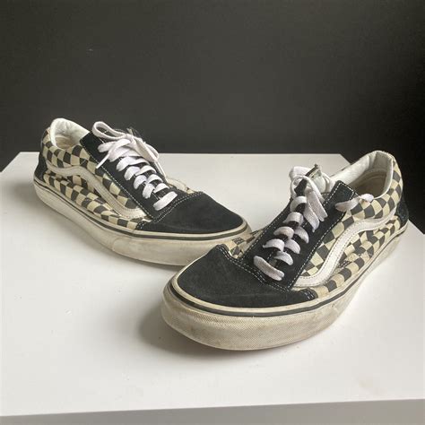 VANS Men 10.5 Black White Checkered Used Low Top - Gem