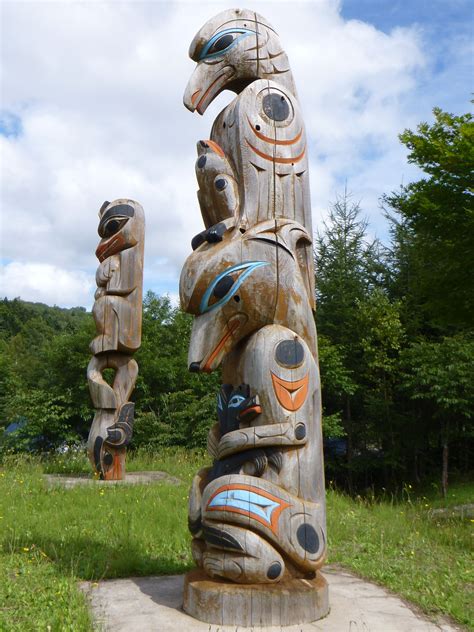 Totem poles in Hokkaido (donated by the indigenous people of Canada) | Totem pole art, Pole art ...