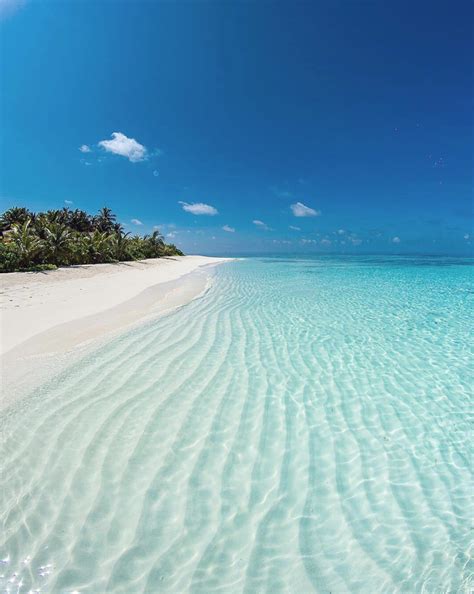 Maldives Island | Cool places to visit, Beautiful vacations, Beautiful ...