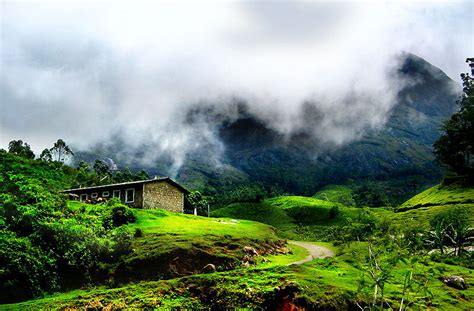 Munnar - Alleppey Houseboat Package (10908),Holiday Packages to Munnar, Kochi