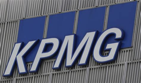 KPMG UK to split roles of chair and chief executive | Reuters