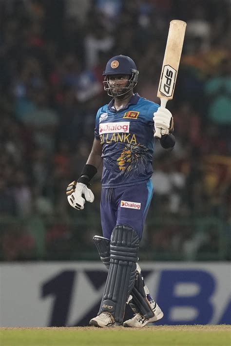 Angelo Mathews celebrates his half-century | ESPNcricinfo.com