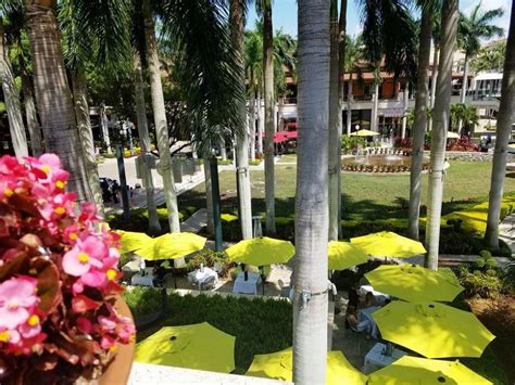 Sawa Restaurant & Lounge - Miami Restaurants