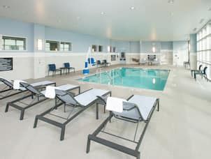 Hotel Amenities - Hampton Inn & Suites LAX El Segundo