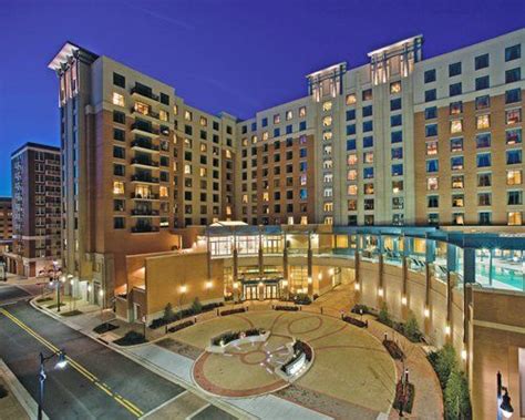 Wyndham National Harbor | Love To Travel! | Pinterest