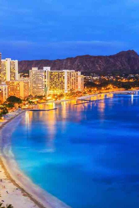 5 Best Waikiki Hotels on the Beach - Hawaii Travel Guide