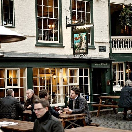 The George Inn - Authentic 17th-century coaching inn and pub with oak ...