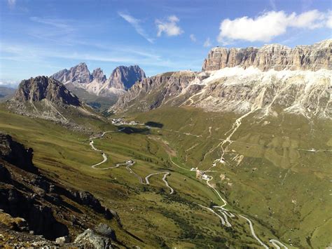 SUSURA BLOGS: The Pordoi Pass (Dolomite Alps)