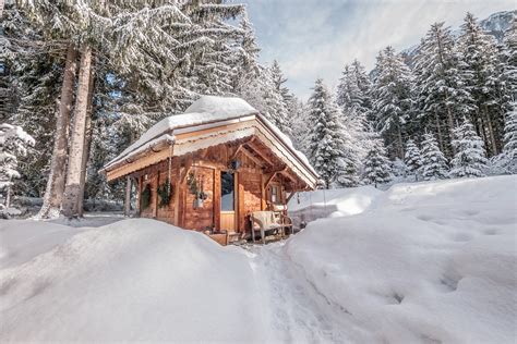 Chamonix chalet and garden photos in Winter