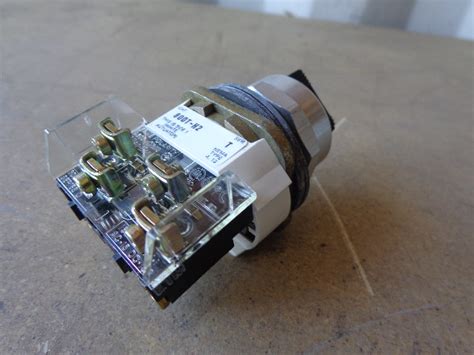 800T-H2A: ALLEN-BRADLEY, 2 POSITION SELECTOR SWITCH 30.5MM NEMA TYPE 4/ ...