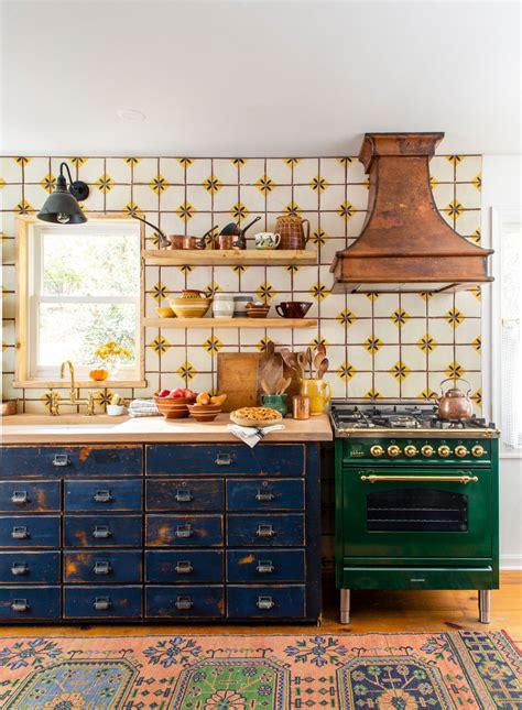 Blue Kitchen Cabinets Farmhouse: How to Add Rustic Charm to Your Modern Kitchen