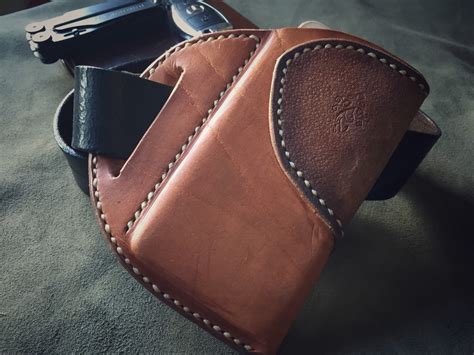 Premium Handmade Leather belt holster iPhone 7 / 6S M18