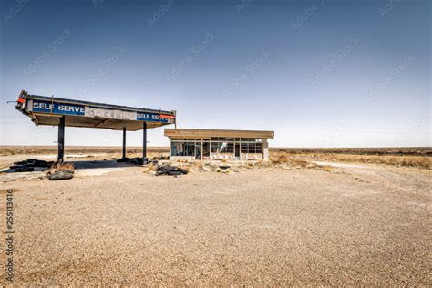 Abandoned Gas station in the desert Stock Photo | Adobe Stock