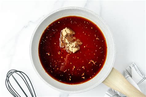 Sweet and Spicy Szechuan Sauce (Great for Veggies & Meats!)