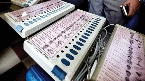 'Malfunctioning' EVM gave votes to BJP confirms Maharashtra Collector in RTI reply