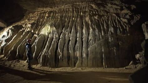 Wookey Hole Caves begins work to open 'spectacular' caverns - BBC News