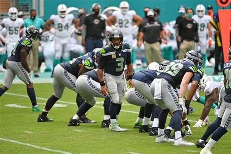 Seahawks offensive line appears set for 2021 and not any better