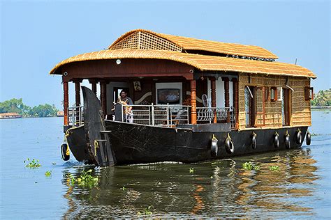 Kerala Houseboat Packages, Kerala Houseboat Tour, Houseboat Tour Package, Alleppey Conference ...