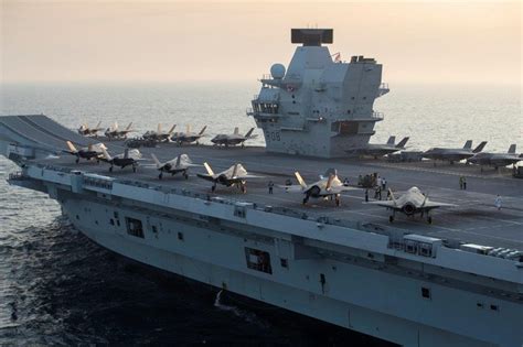desarrollo defensa y tecnologia belica: El HMS Queen Elizabeth se convierte en el buque insignia ...