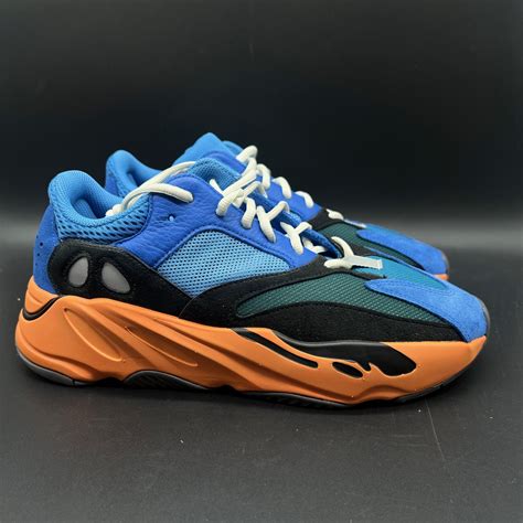 Yeezy 700 Bright Blue - Diverse Sole