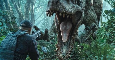 Jurassic World (2015) Cinema Movie Review | TweakTown