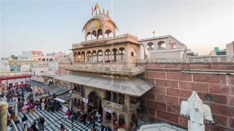 Bankey Bihari temple shut Vrindavan temple devotees arrive – India TV