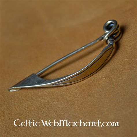 Celtic fibula 3rd - 1st century BC. | Celtic, Jewelry art, 1st century