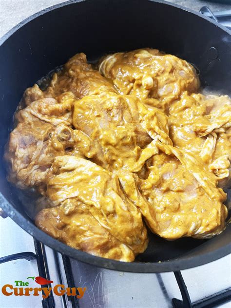 Jamaican One Pot Chicken and Rice | THE CURRY GUY