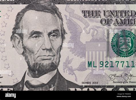 Five 5 dollar bill with Abraham Lincoln Stock Photo - Alamy