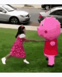 Peppa Pig Dancing GIF - Peppa Pig Pig Dancing - Discover & Share GIFs