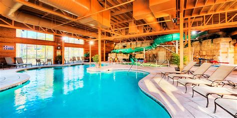 Branson Hotels with Indoor Pools: Your Oasis Awaits | Paraiso Island