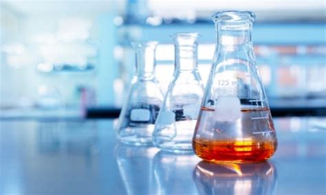 Significance of Borosilicate Glassware in Laboratory - USA Lab