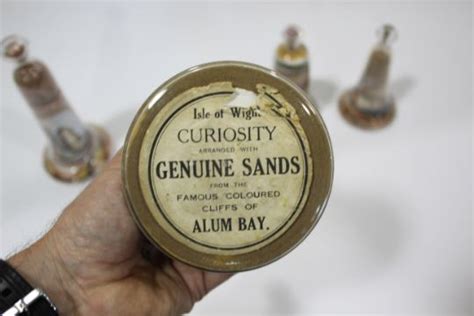 ALUM BAY - ISLE OF WIGHT SAND ORNAMENTS 4 various Alum Bay sand ...