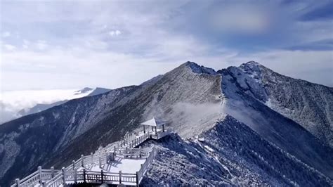 Breathtaking rime covers highest of Qinling Mountains - CGTN