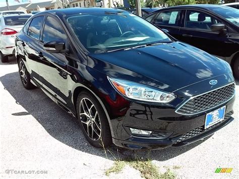 2016 Shadow Black Ford Focus SE Sedan #109007522 | GTCarLot.com - Car Color Galleries